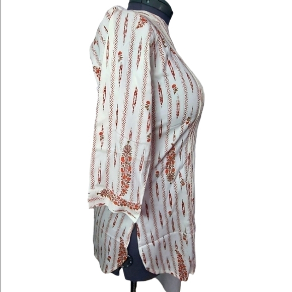 𝅺New Fit Cream, Brick Red And Green Tunic Blouse Size Med - Picture 4 of 9